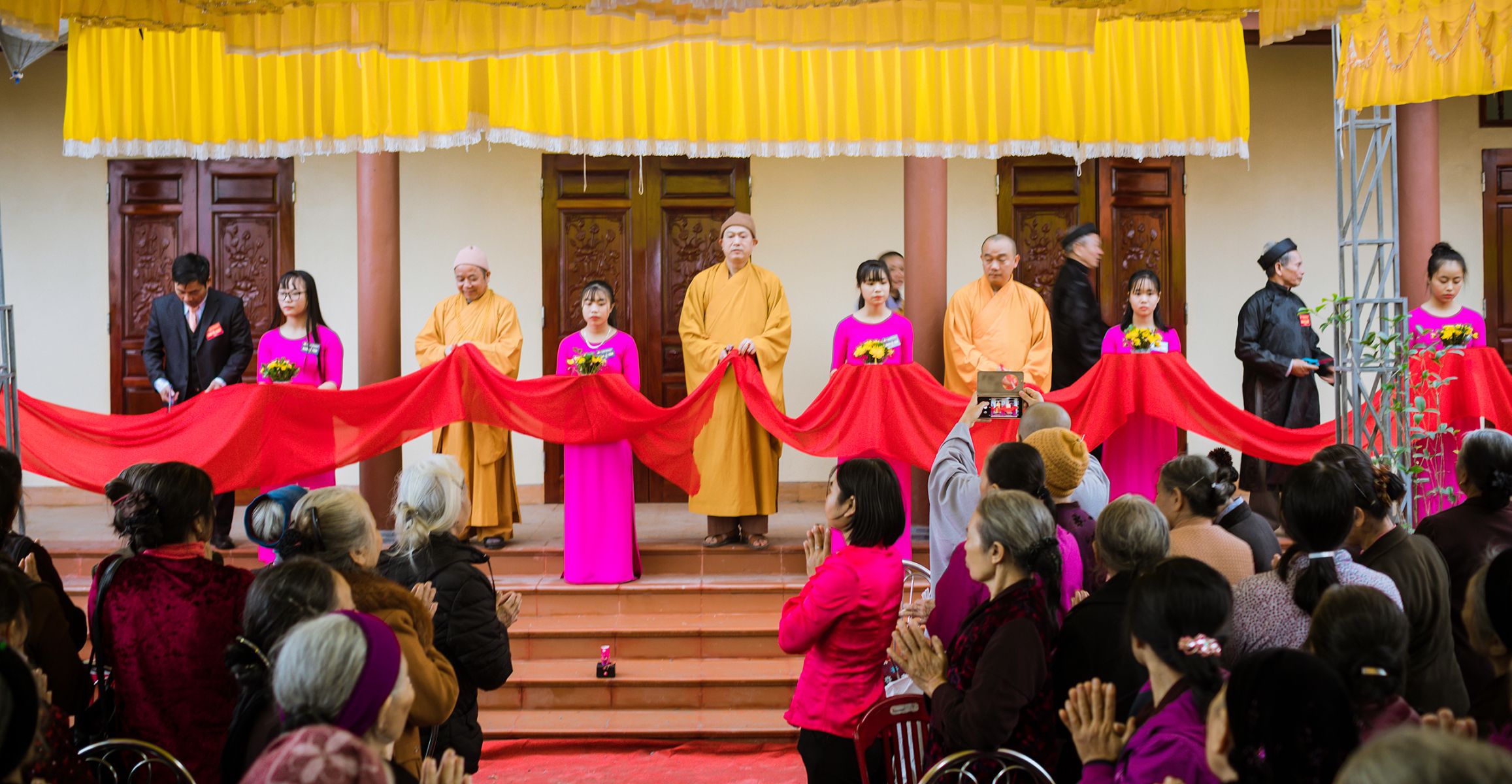 Huyện Thanh Liêm: lễ khánh thành  nhà Tổ chùa Đức Long (hay còn gọi là chùa Sông) xã Liêm Thuận.